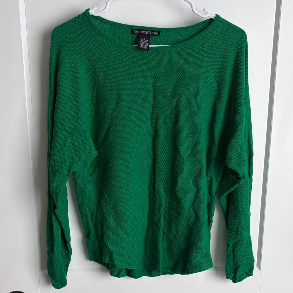 Two Twenty Five Women's Emerald Green Sweater
